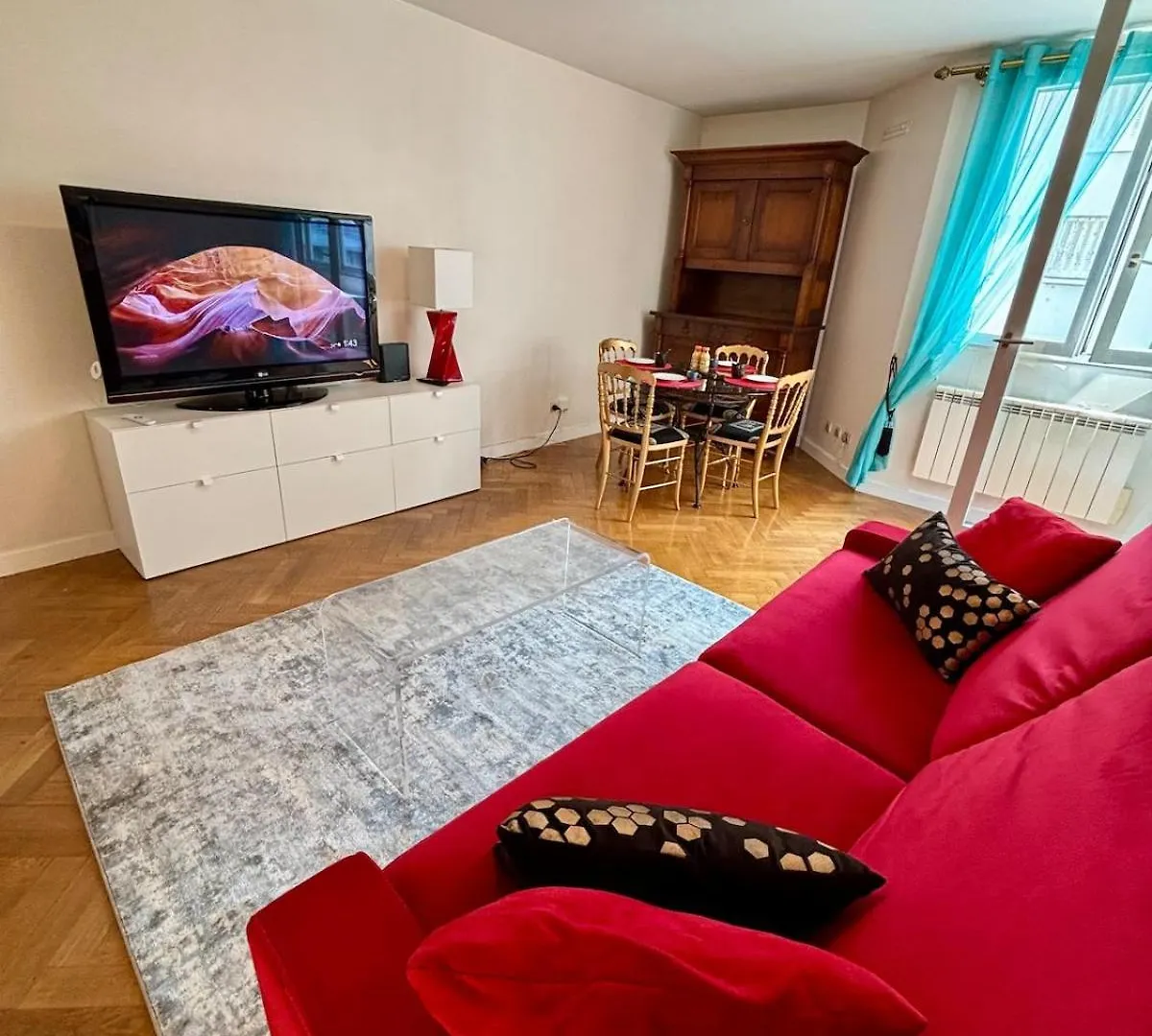 2 Chambres, Garage Voiture, Residence Calme Вийёрбан 0*,  Франция